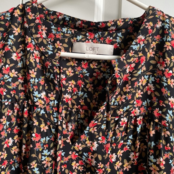 Floral Loft Blouse - Picture 3 of 5